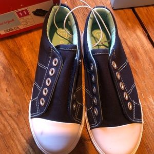 Navy Toddler Boy Cat and Jack Shoes
